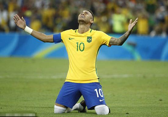 苏媒：苏超盐城赛区选拔活动已开启，水庆霞担任海选考官（江苏媒体：苏超盐城赛区选拔启动，水庆霞出任海选评委）