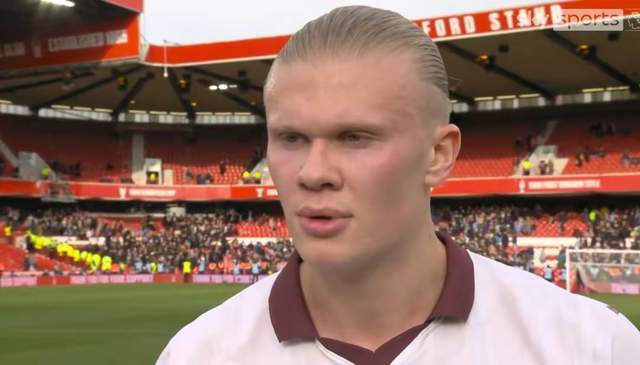 李金羽：不管明年带队征战中超什么样，都会为中国足球去努力（李金羽：无论明年执教中超境况如何，我都会为中国足球拼尽全力）