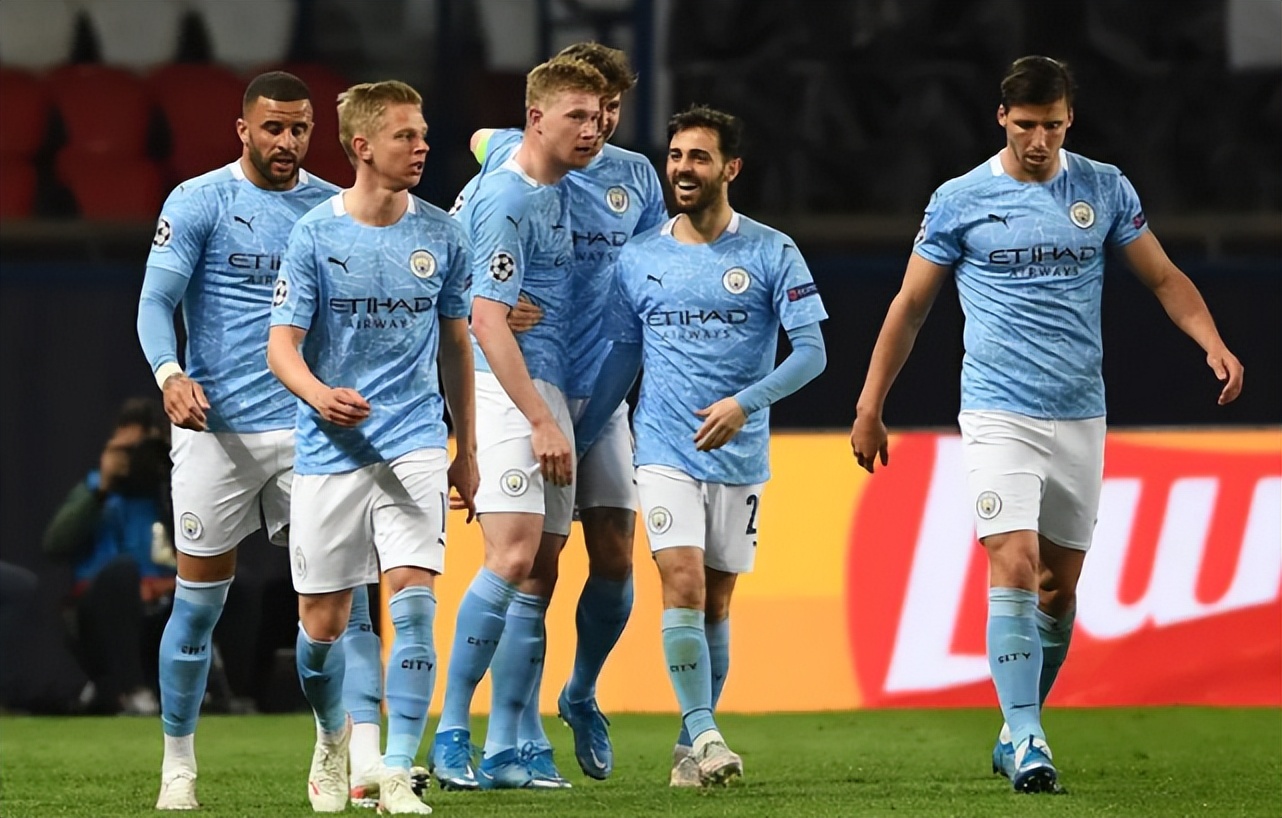 米兰官方欢迎里贝里造访米兰内洛，并发布其与迈尼昂合影（米兰官方晒照：里贝里做客米兰内洛，与迈尼昂同框）