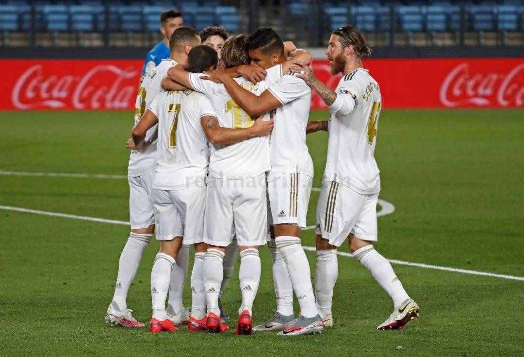 篮球勇士年轻球员表现亮眼（勇士队年轻球员大放异彩）