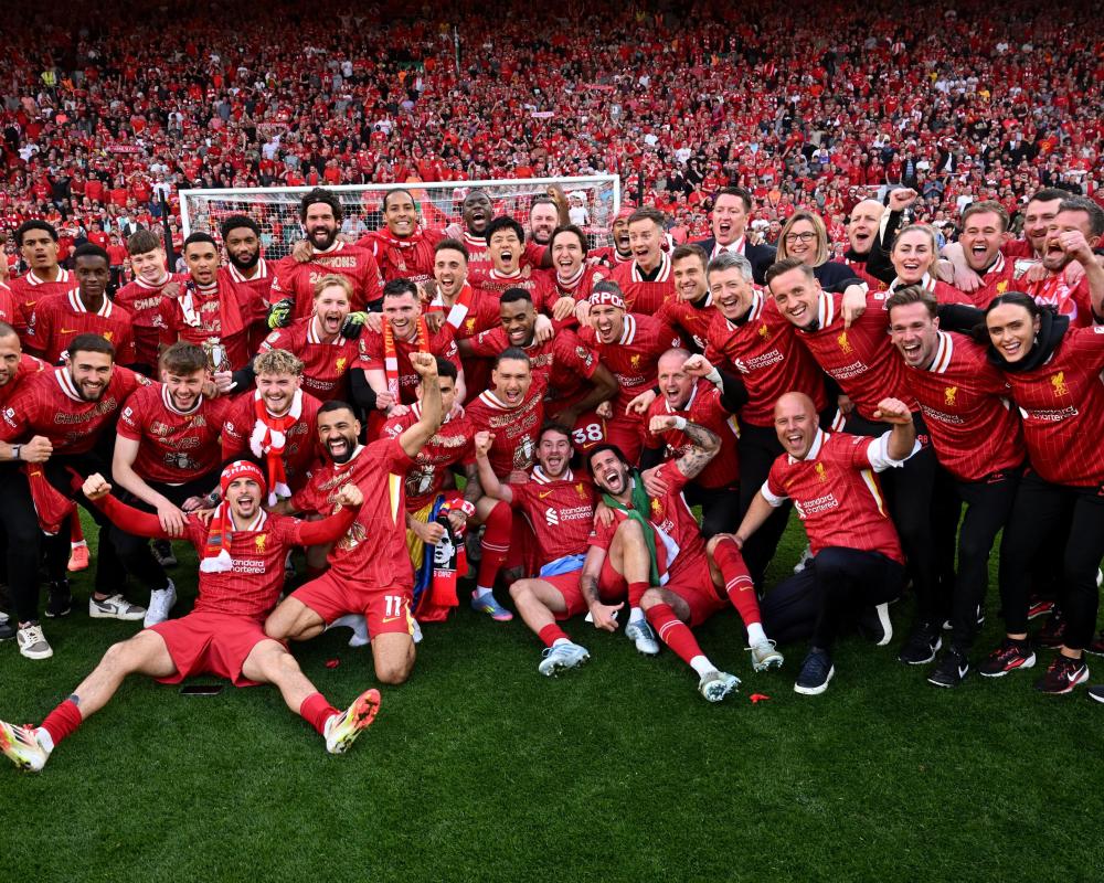 西甲爆大冷！9人皇马0-2竟不敌保级队！阿隆索怒批：裁判故意针对（西甲大冷门！皇马九人应战0-2负于保级队，阿隆索怒斥：裁判在针对）